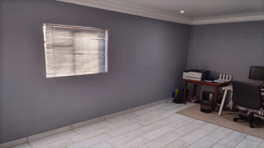 3 Bedroom Property for Sale in Vaalpark Free State